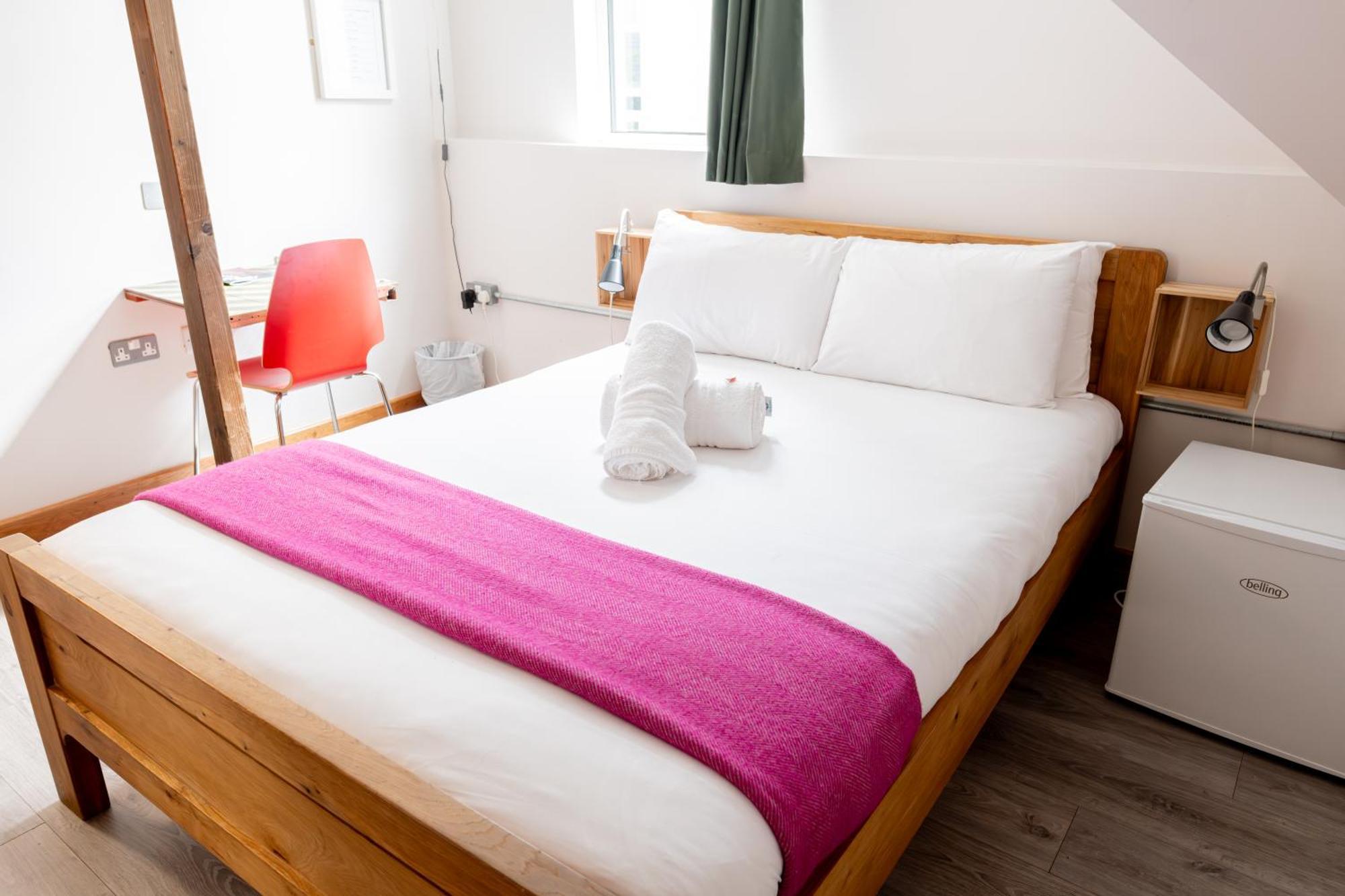 גלוואיי The Nest Boutique Hostel מראה חיצוני תמונה