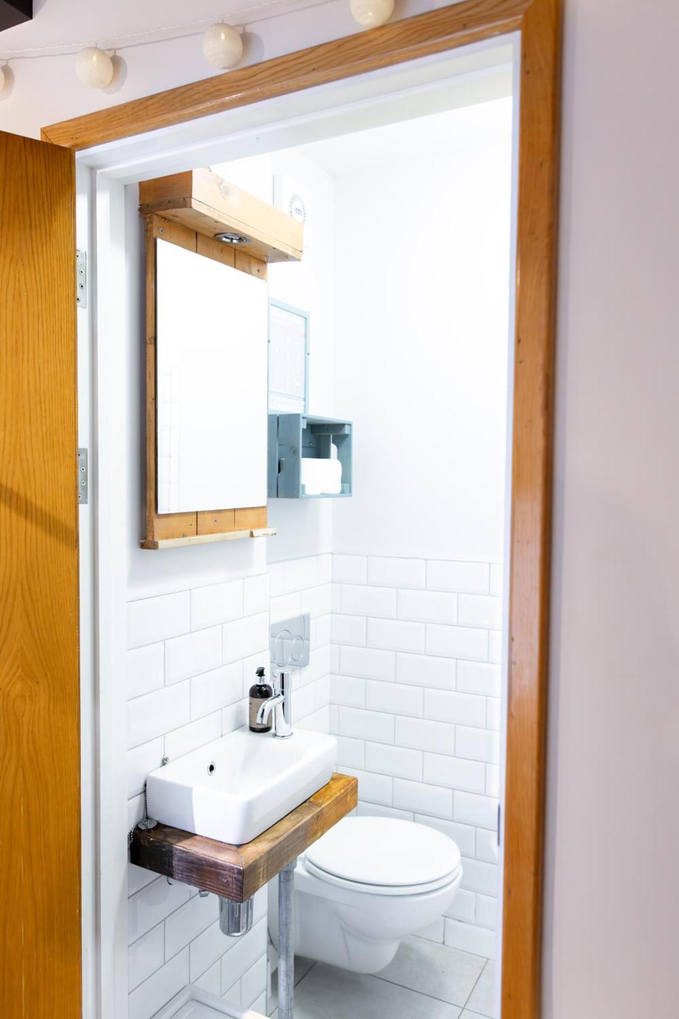 גלוואיי The Nest Boutique Hostel מראה חיצוני תמונה