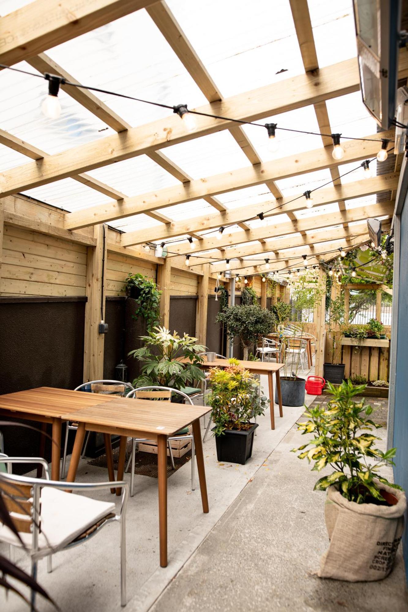 גלוואיי The Nest Boutique Hostel מראה חיצוני תמונה